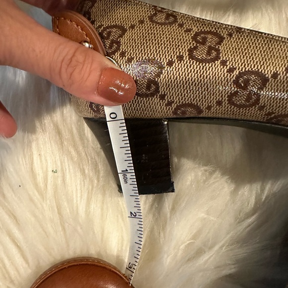 Gucci Shoes - Picture 2 of 4